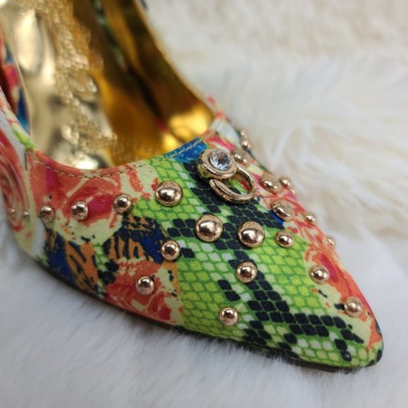 * Mona Mia Vibrant Multi Color Floral & Snake Pattern 4.5" High Heel Pumps - Picture 5 of 6